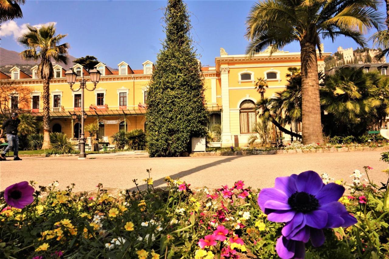 Apartment Cuore Di Arco Bagian luar foto