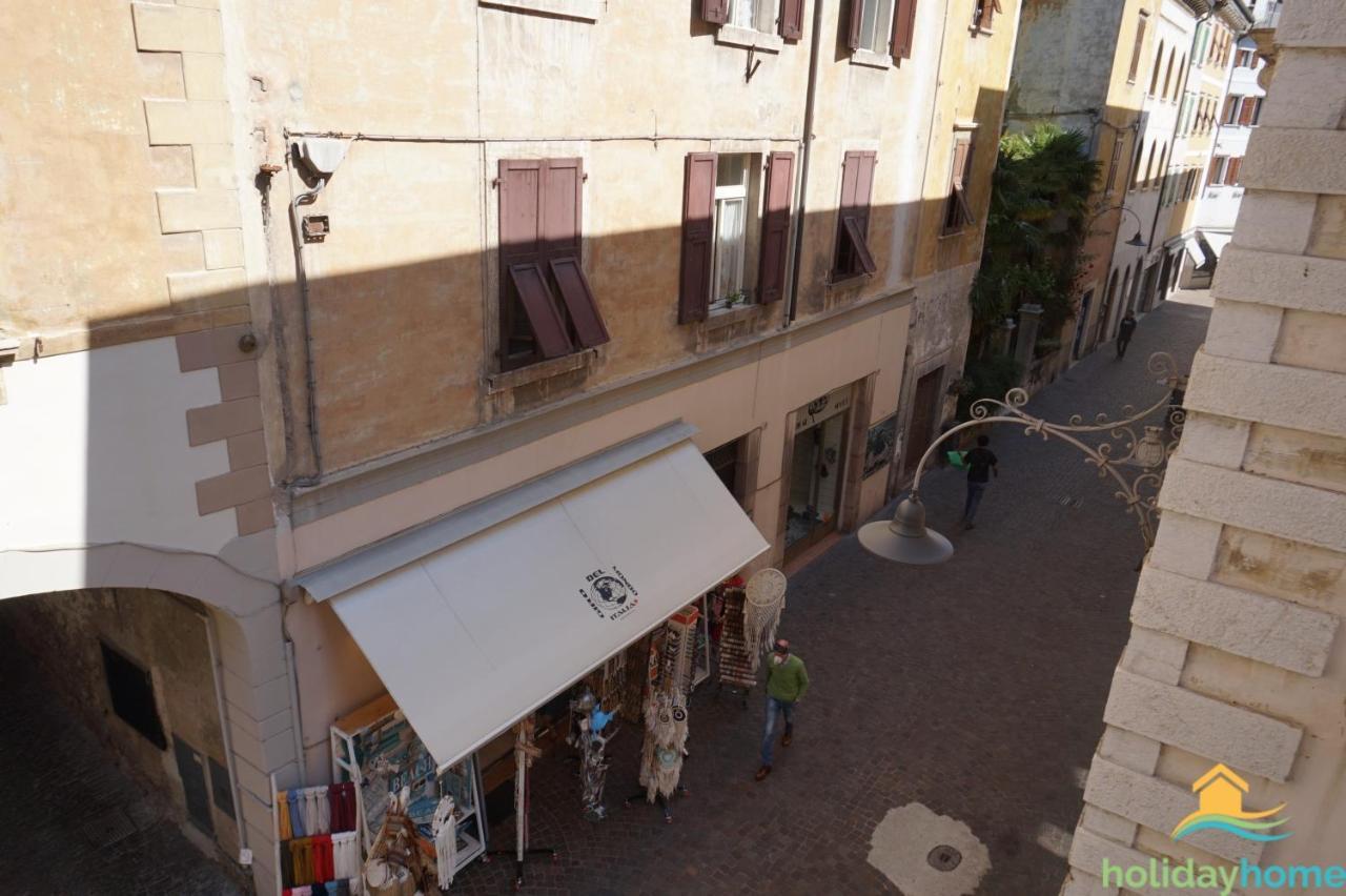Apartment Cuore Di Arco Bagian luar foto